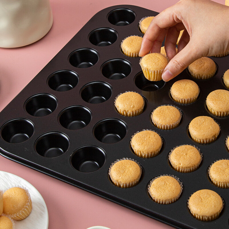 The Ultimate Guide to the Large Muffin Pan: Go Big with Your Baking!